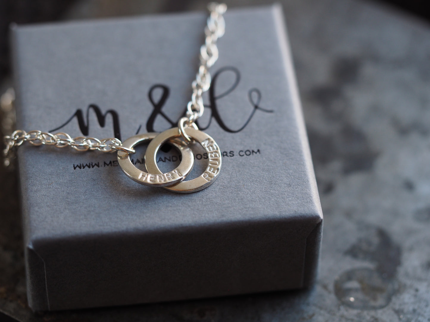 Bracelet entrelacé mini rondelle en argent sterling