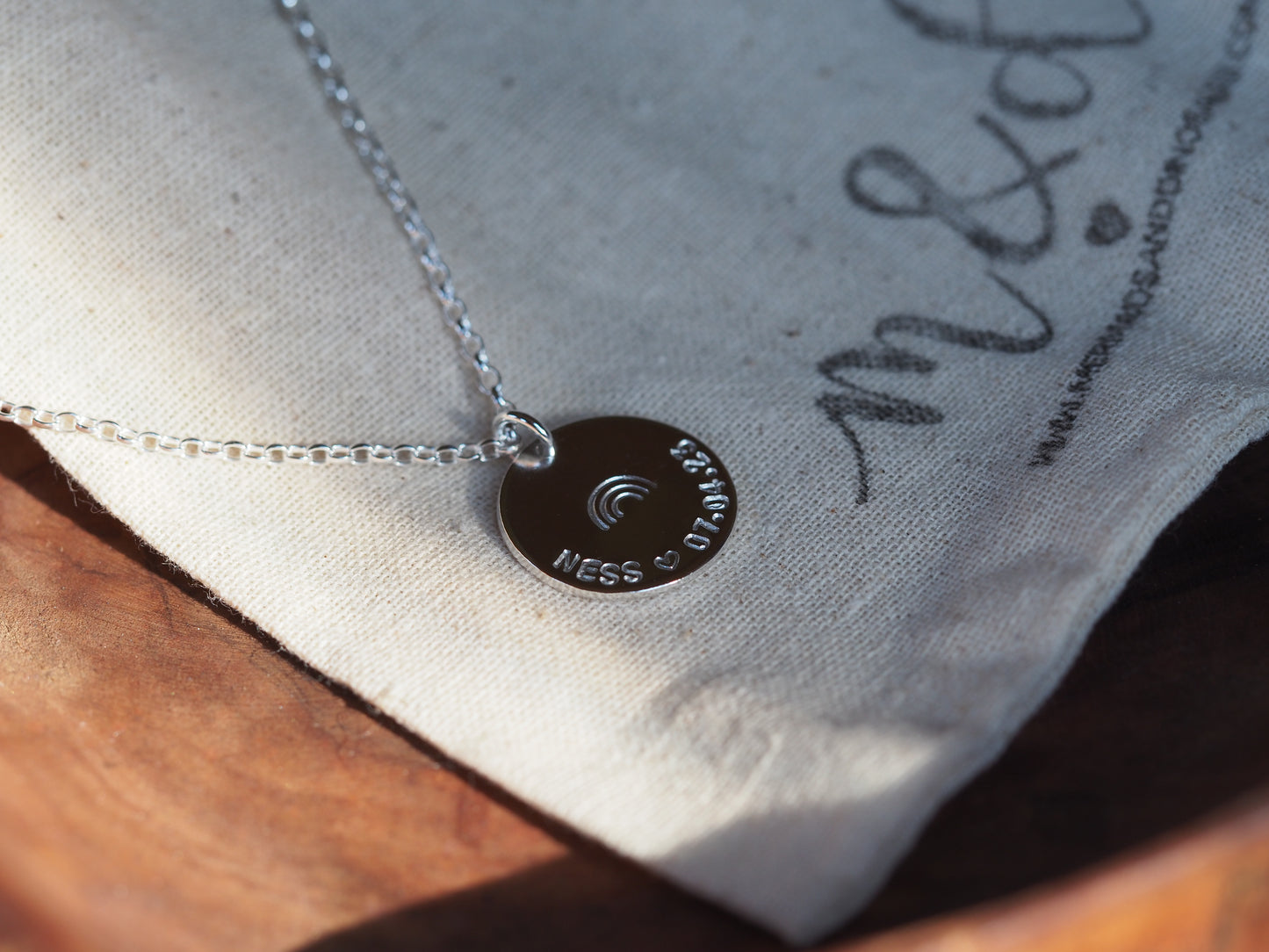 Créez votre propre collier disque midi
