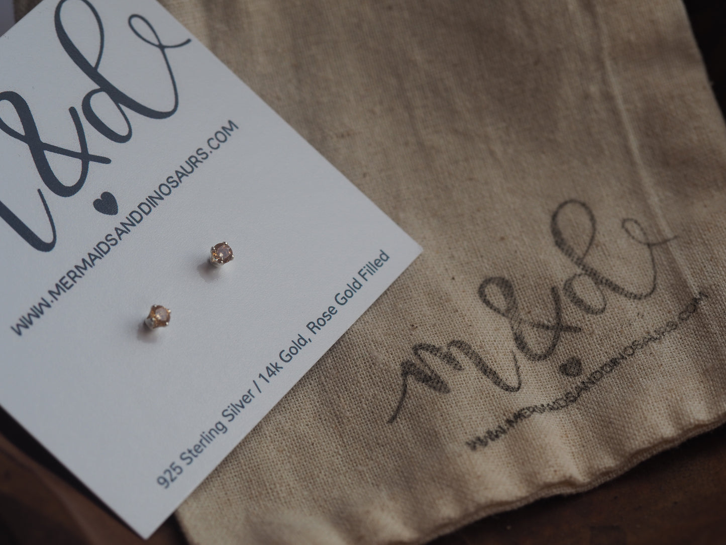 Boucles d'oreilles en argent sterling et zircons cubiques