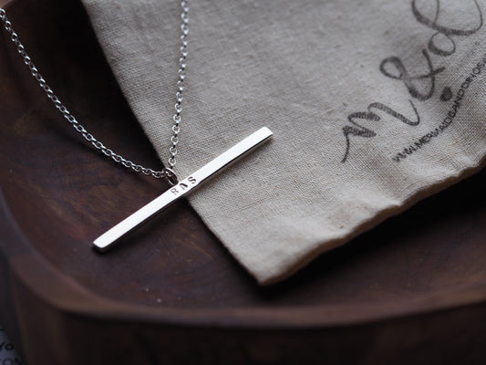 Collier barre en argent sterling