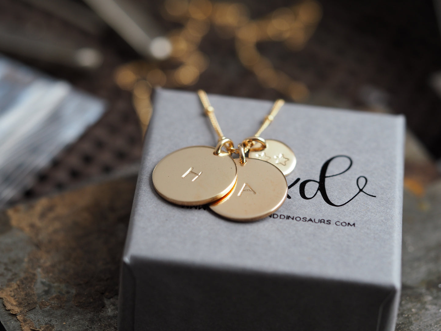 Concevez votre propre collier composé de disques midi et mini