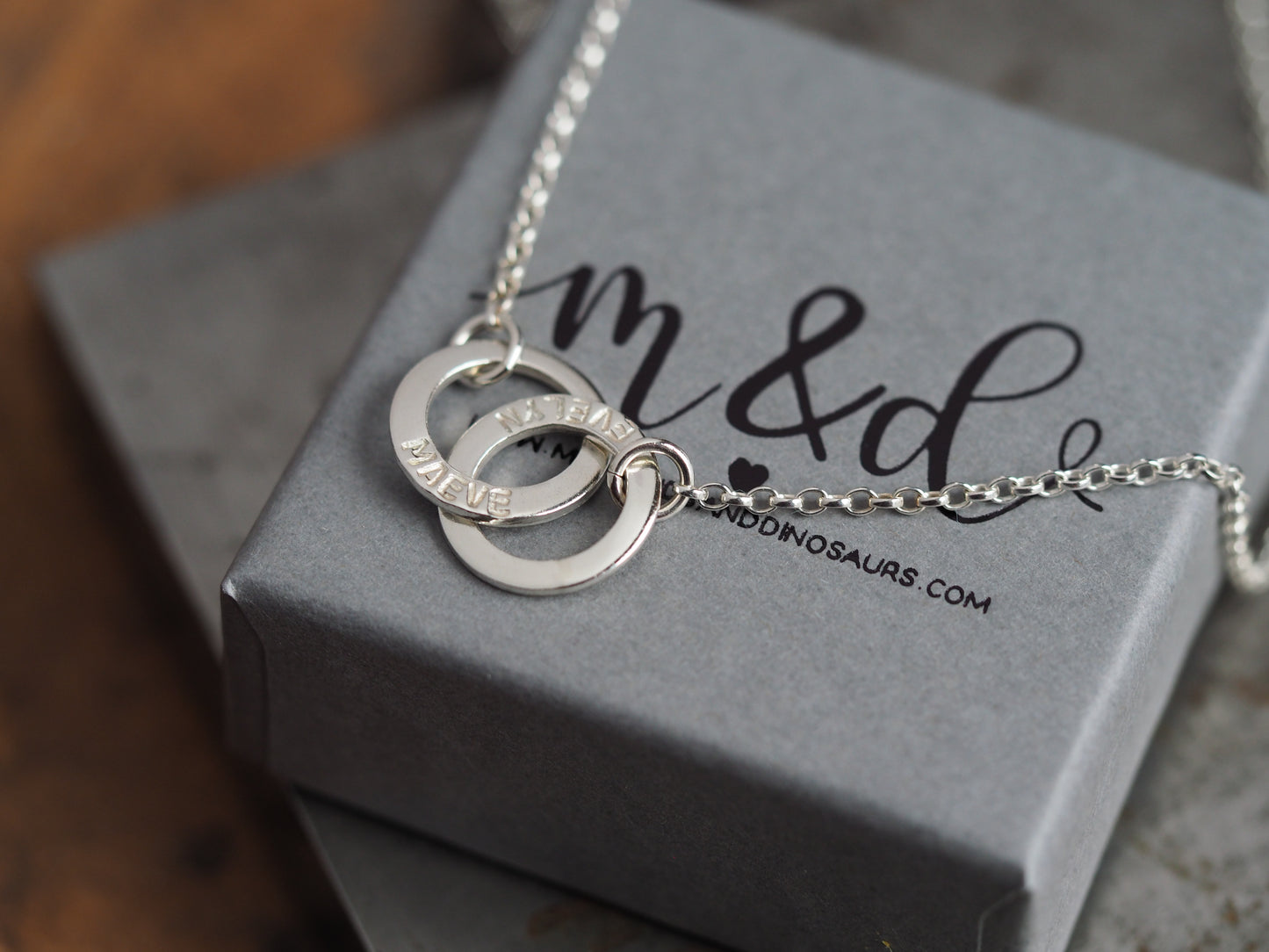 Silver interlinked mini washer necklace