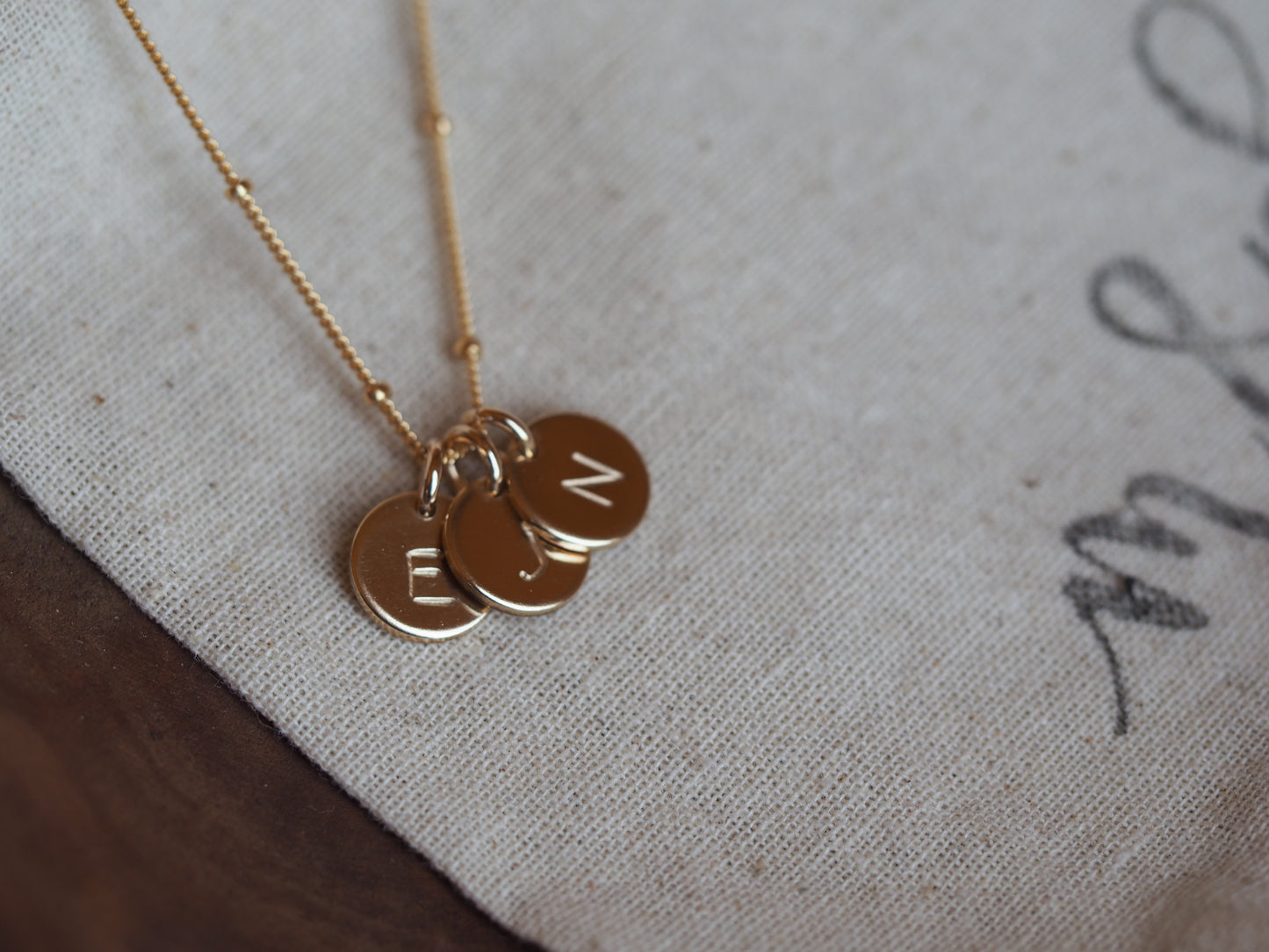 Design your own mini disc necklace